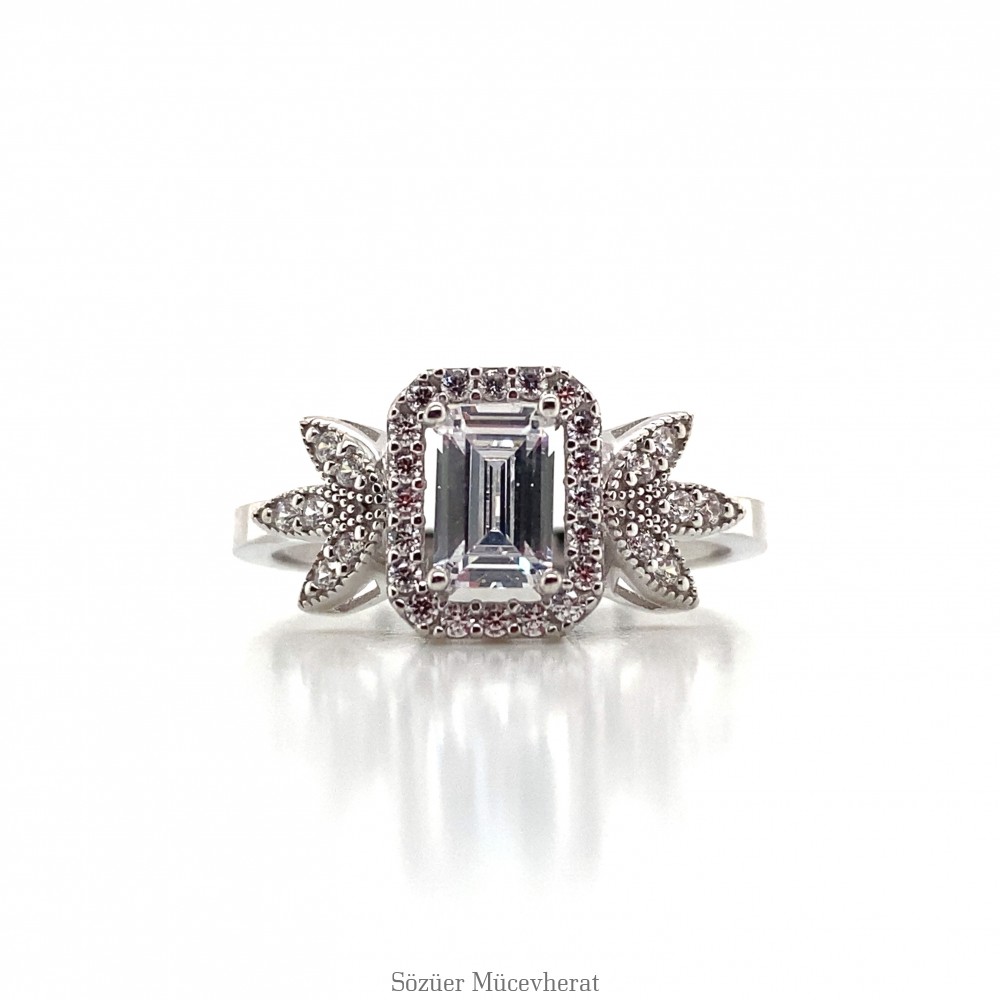 Lale Detaylı Baget Altın Yüzük