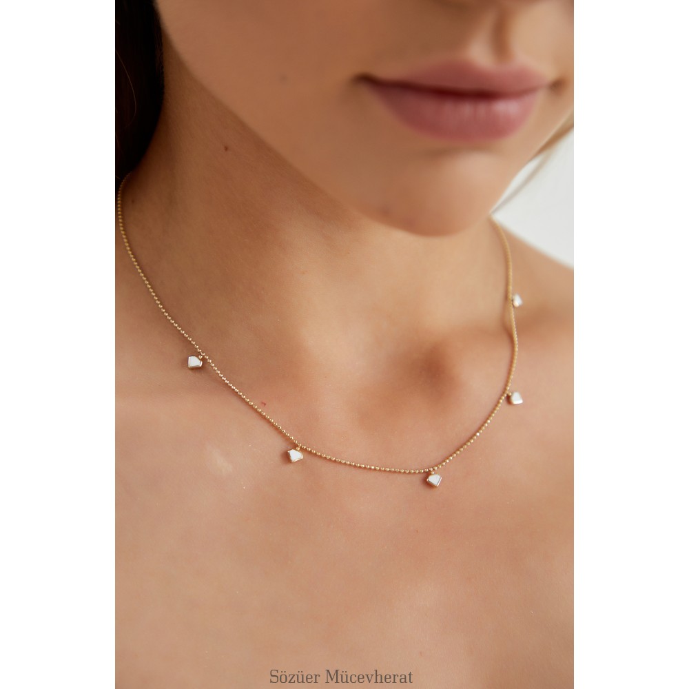 BEYAZ MİNELİ ŞANS ALTIN KOLYE