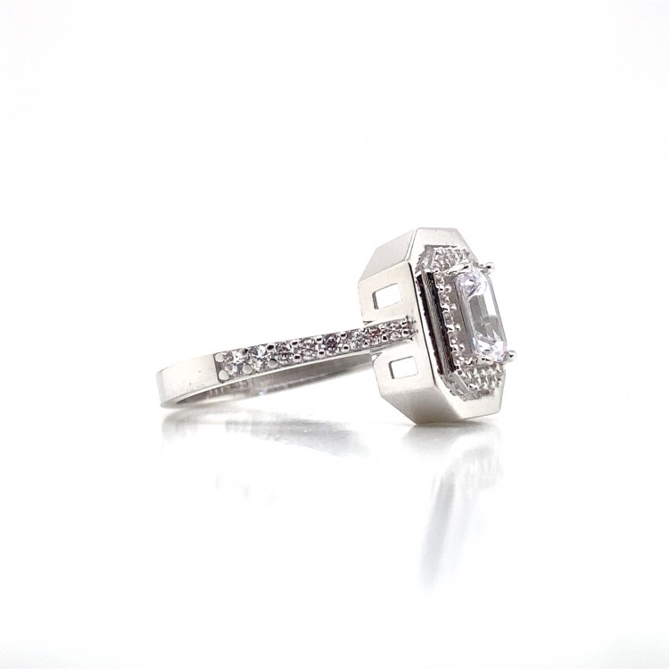 Yanı Taşlı Baget Altın Yüzük